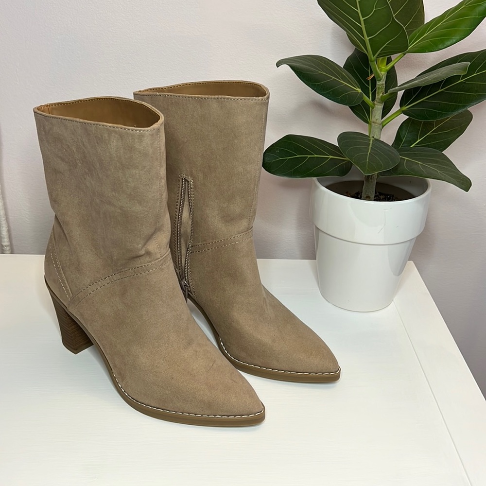 Mid Calf Heel Boots - Tan - Size 8
